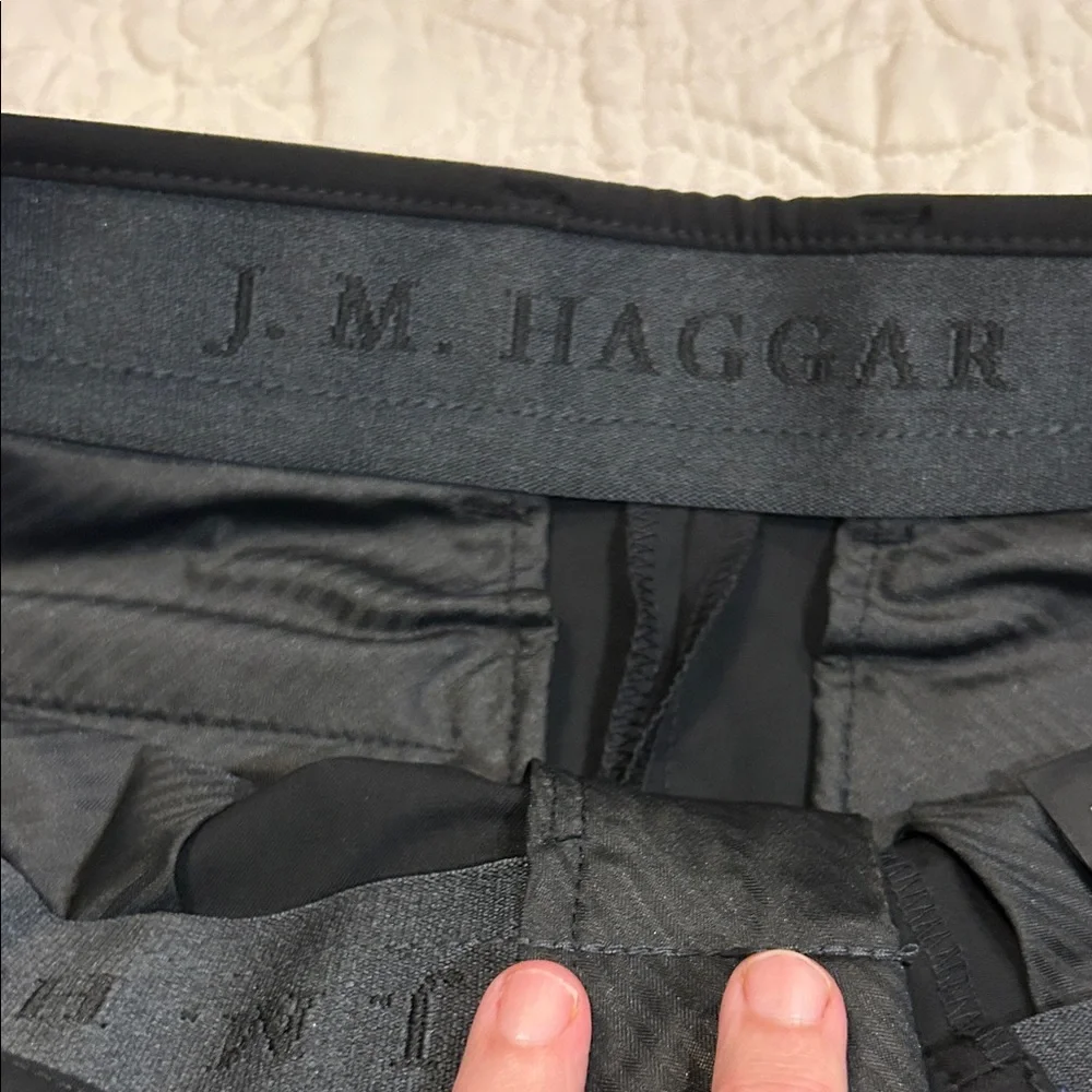 Haggar 30x30 Black Slim Fit Stretch Pants - Picture 4 of 5